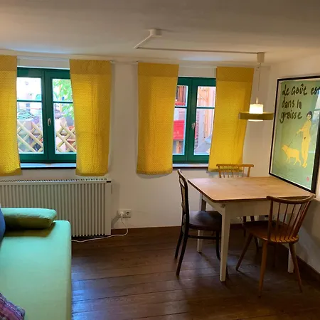 Cozy In A Great Location Ουλμ